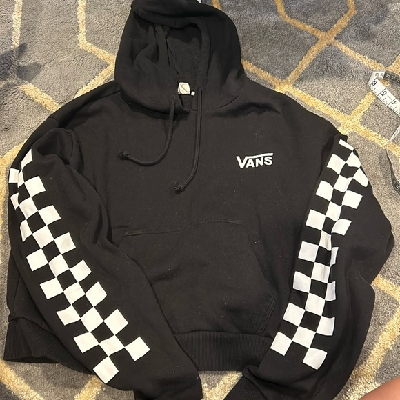 Vans Sweaters - Cropped checkered sleeved vans hoodie